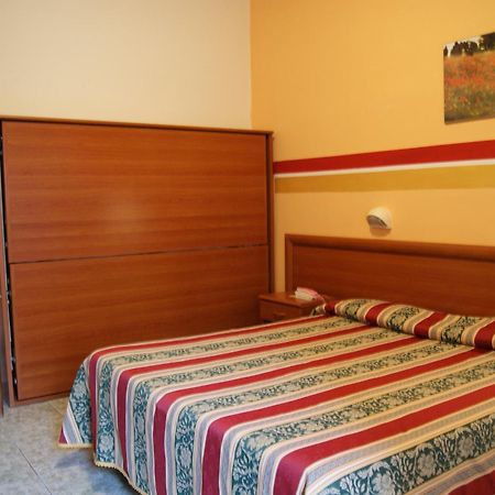 Hotel Dolly Viareggio Room photo