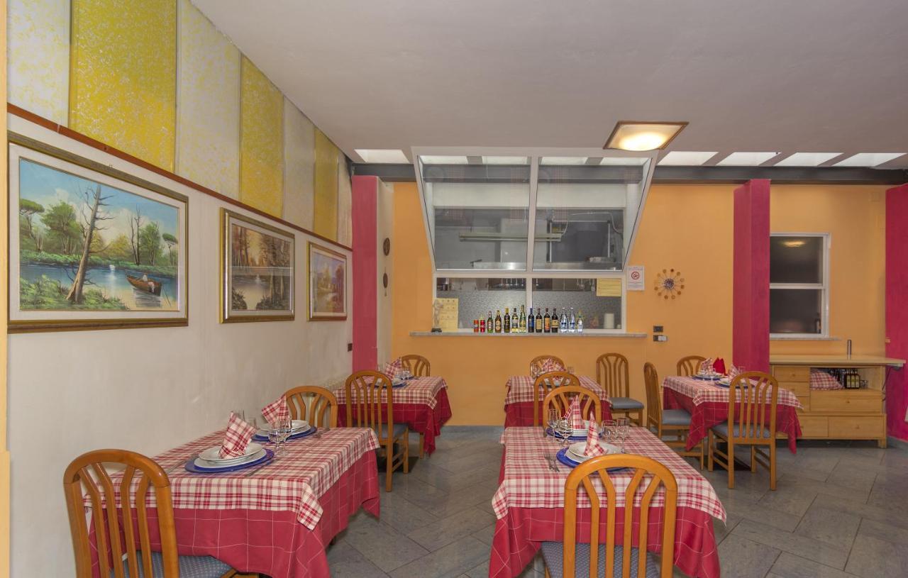 Hotel Dolly Viareggio Exterior photo